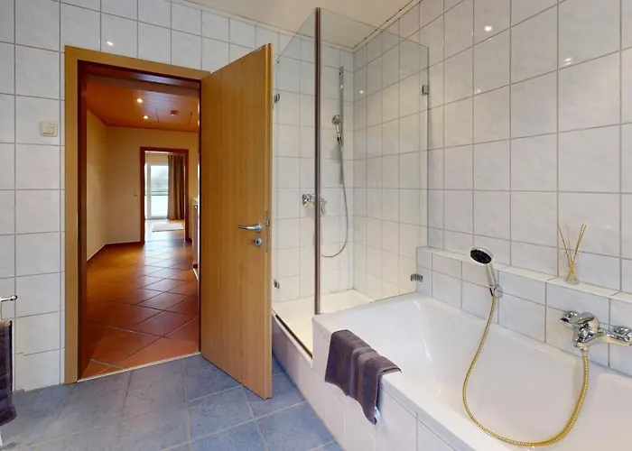 Holiday home Hoffmann Am Rheinbogen Altlussheim